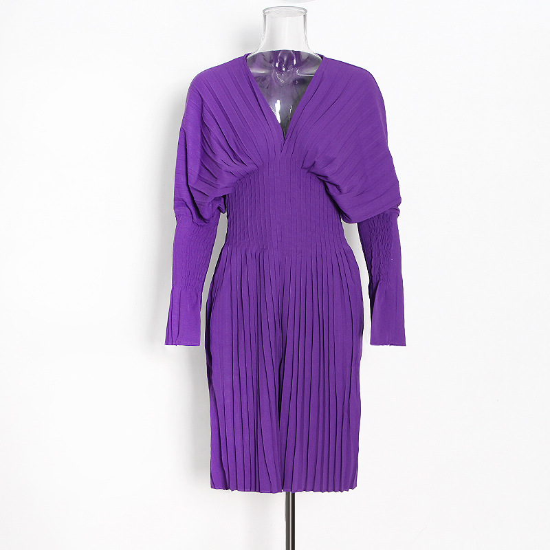 Pleated Waist-Skimming Deep V-Neck Print Dress