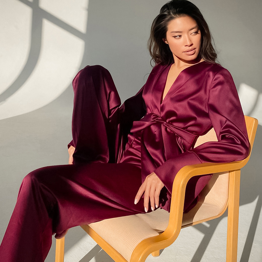 Icy Silk Comfortable Long-Sleeved Loose Pajama
