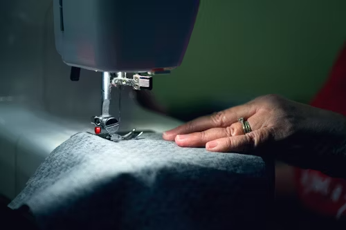 Custom-Made: Creating Fashion Exclusive to You(图5)