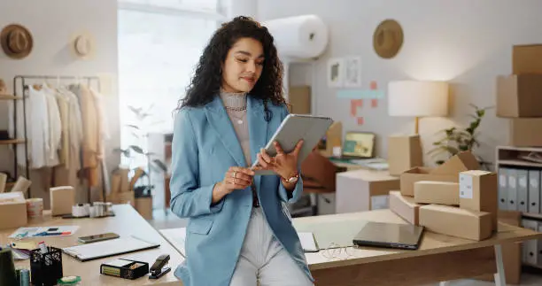 Keep Up with the Trends and Build a New Benchmark in the Garment Industry(图1)