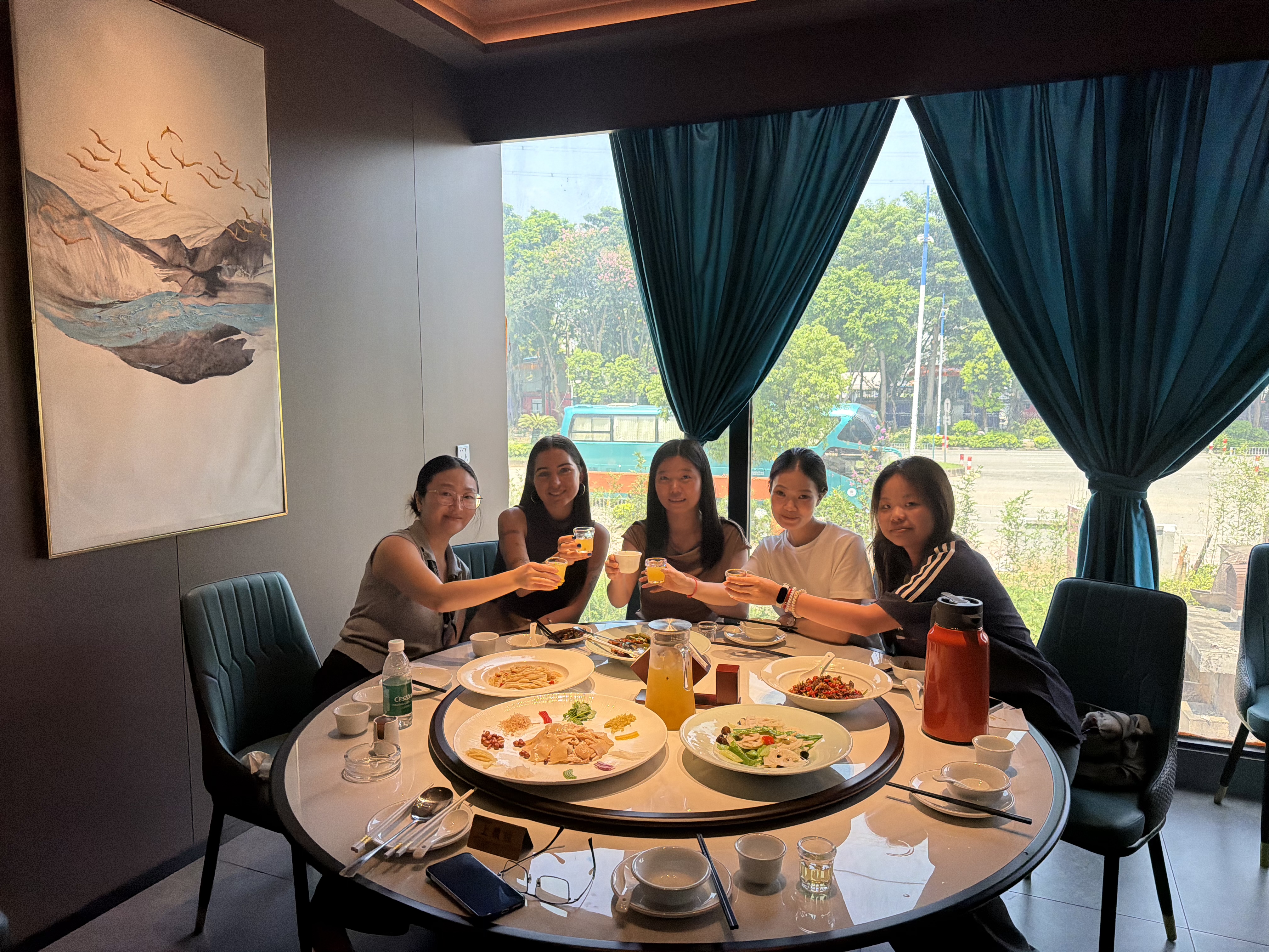 40dc51d8-aee5-4b5a-8a7b-1343527689ad.jpg
