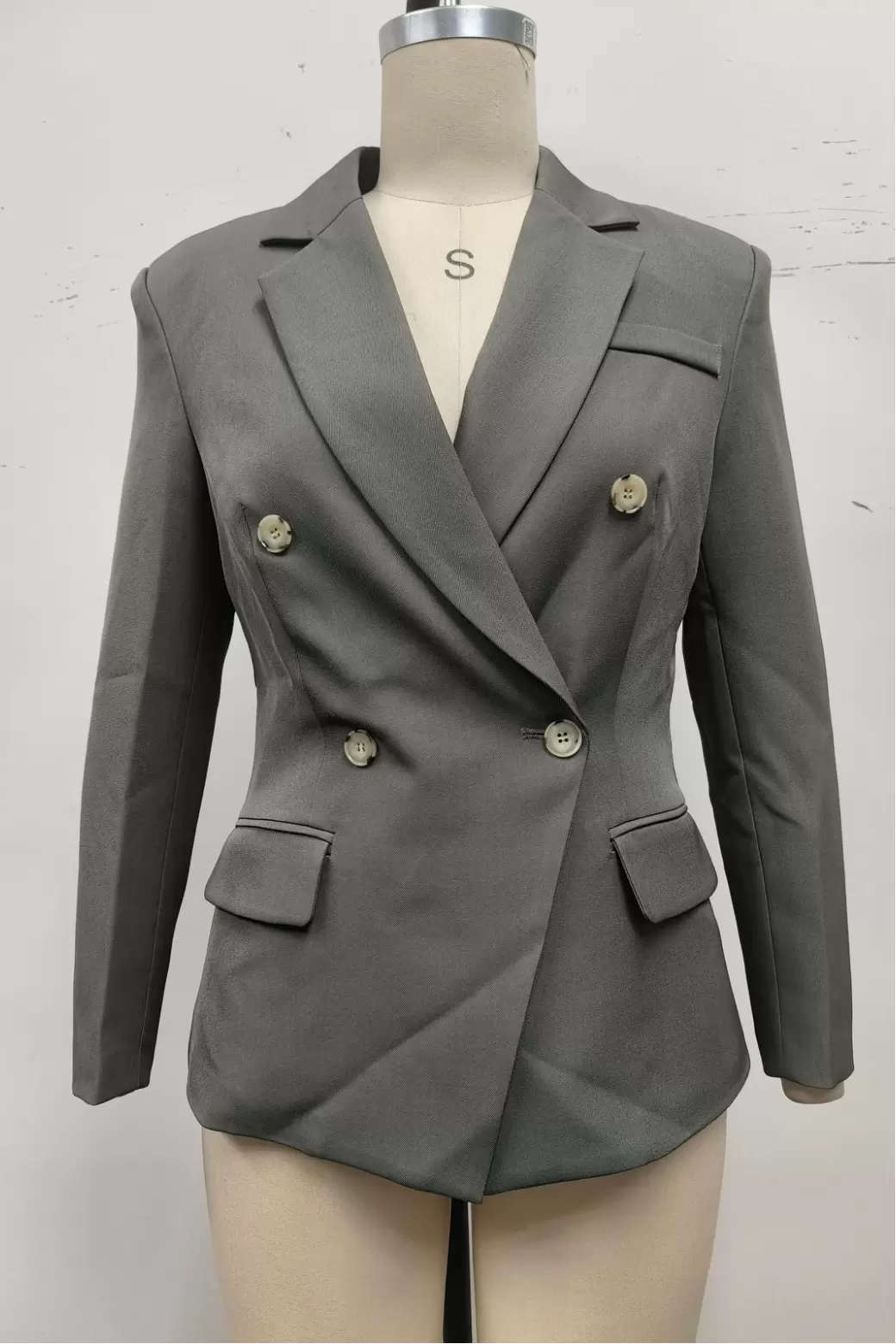 Women Burgundy Mandarin Collar Double Button Cropped Blazer Jacket Long Sleeve Flap Pockets Short Coat Chinese Style
