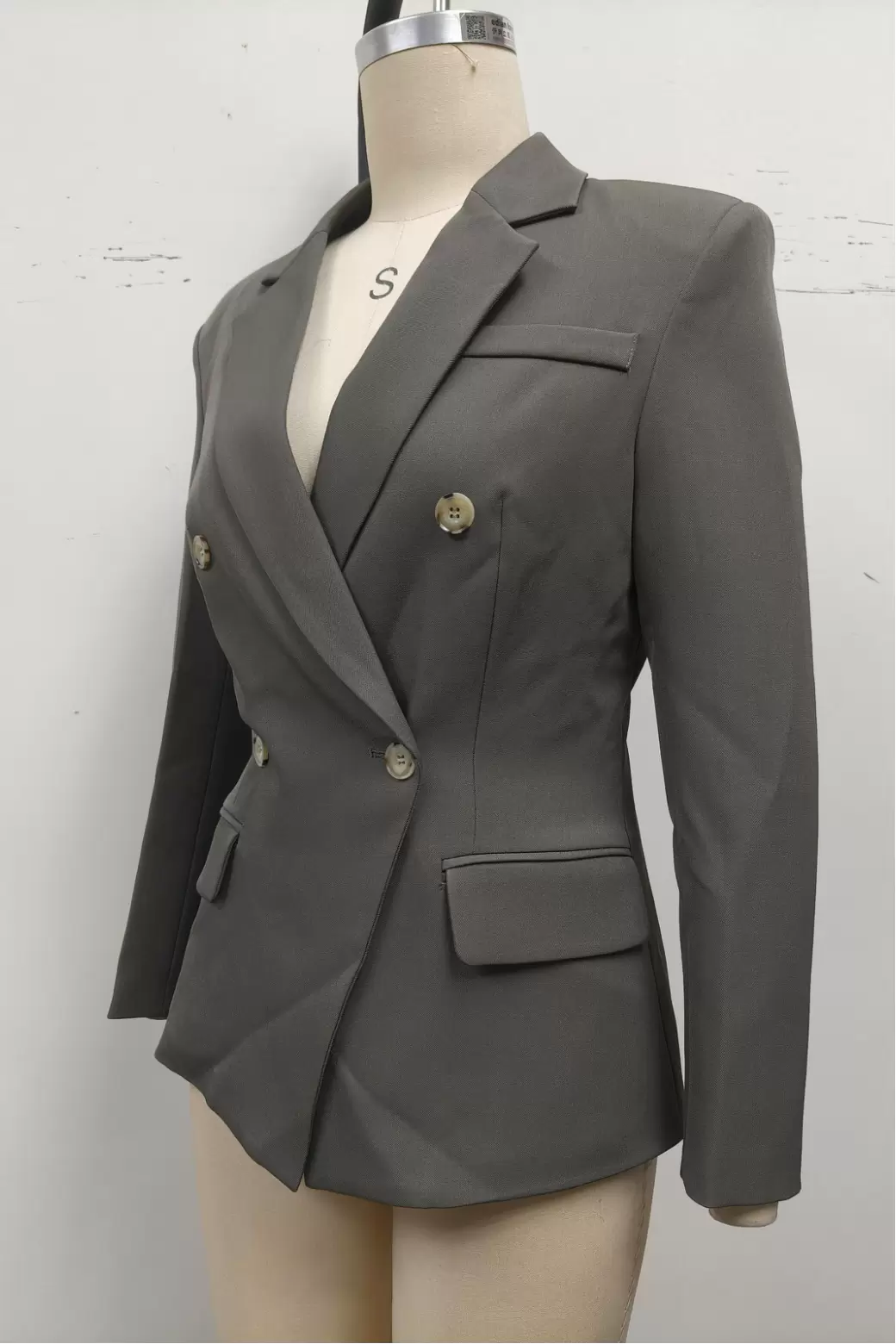 Women Burgundy Mandarin Collar Double Button Cropped Blazer Jacket Long Sleeve Flap Pockets Short Coat Chinese Style