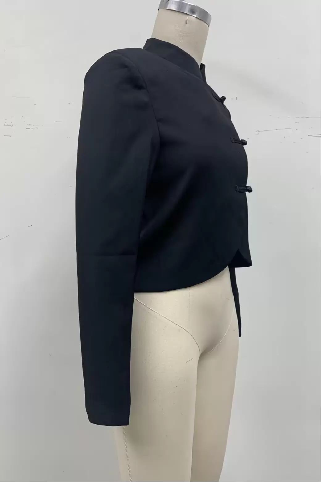 Women Black Cropped Mandarin Collar Frog Buttons Chinese Jacket Long Sleeve Asymmetrical Hem Short Blazer