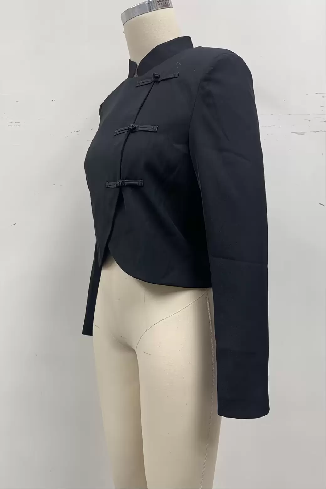 Women Black Cropped Mandarin Collar Frog Buttons Chinese Jacket Long Sleeve Asymmetrical Hem Short Blazer