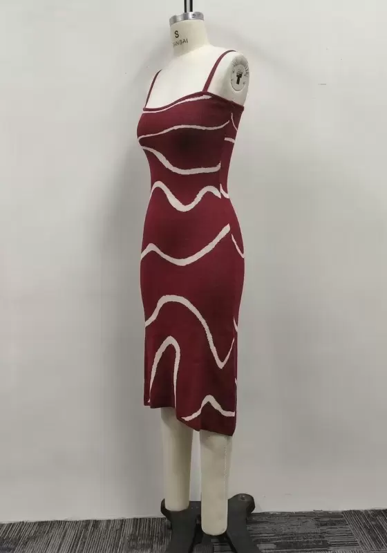 Women Burgundy Wave Pattern Spaghetti Strap Knit Bodycon Midi Dress
