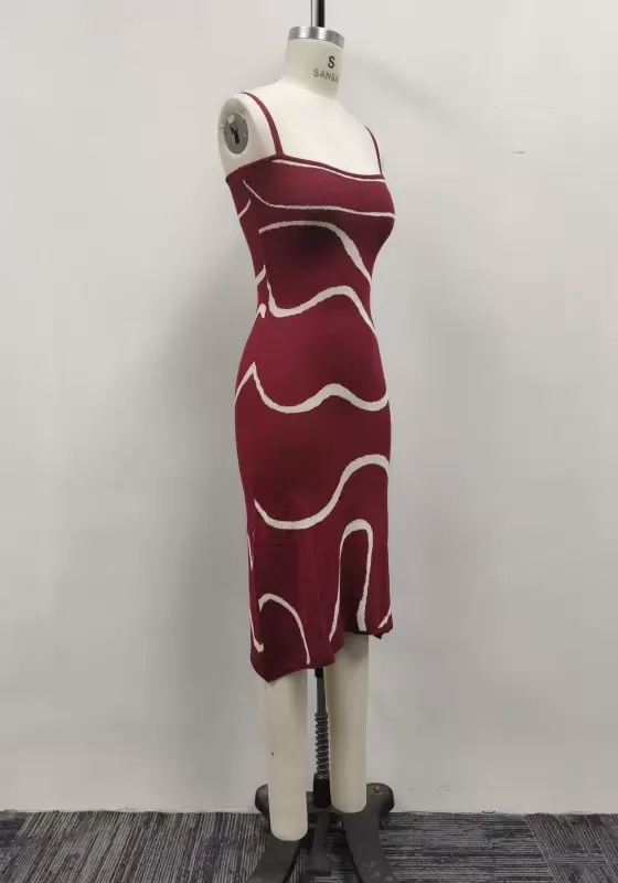Women Burgundy Wave Pattern Spaghetti Strap Knit Bodycon Midi Dress
