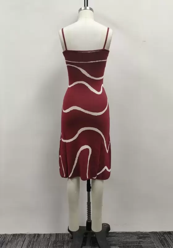 Women Burgundy Wave Pattern Spaghetti Strap Knit Bodycon Midi Dress