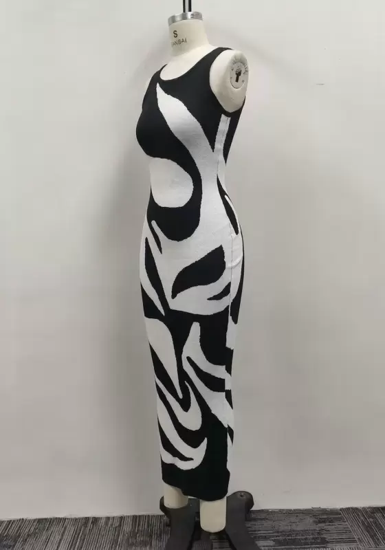 Women Black and White Abstract Wave Pattern Knit Tank Bodycon Maxi Dress