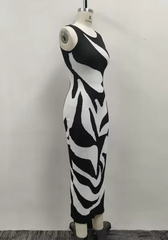Women Black and White Abstract Wave Pattern Knit Tank Bodycon Maxi Dress