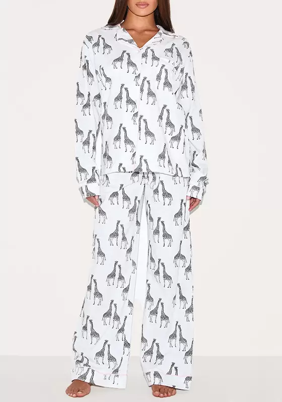 Giraffe Print Jersey Piping Long Sleepwear Set