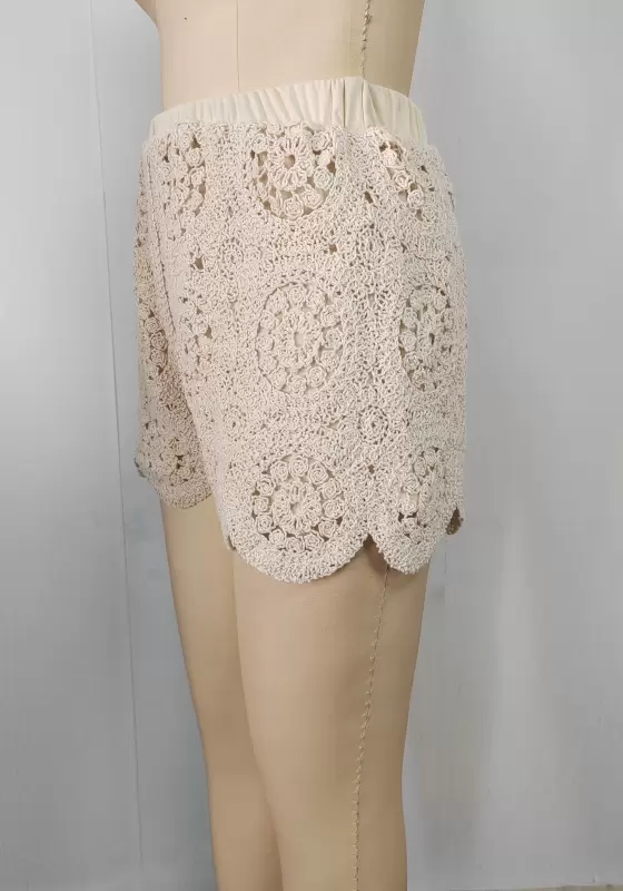 Floral Crochet Scalloped Hem Shorts