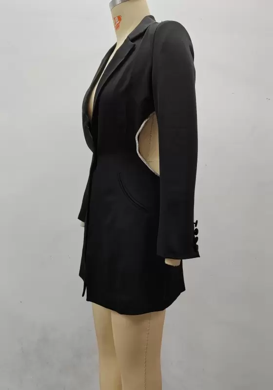 Classic Single-Breasted Black Suit Jacket