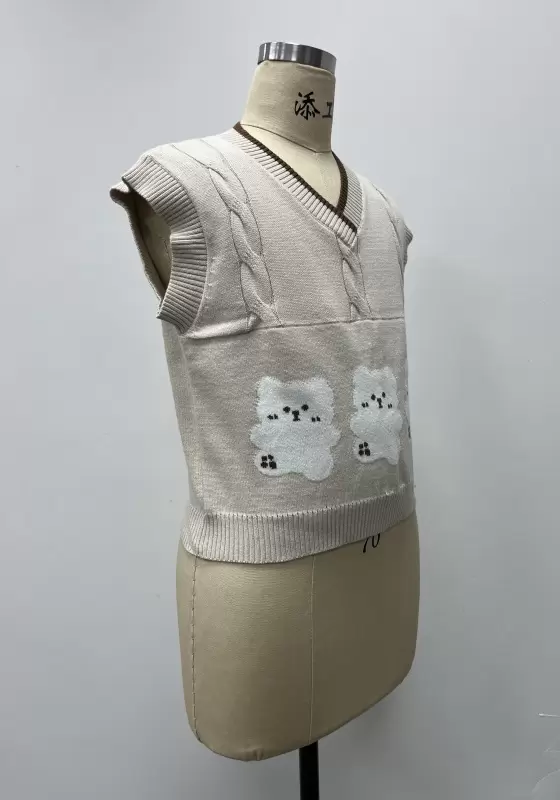 Sleeveless Cable Knit Vest