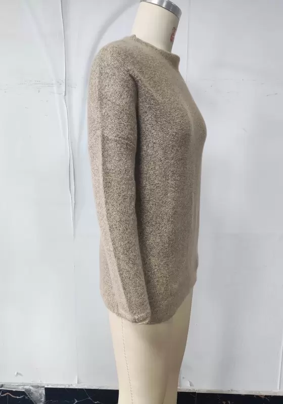 Round Neck Plain Knit Sweater​
