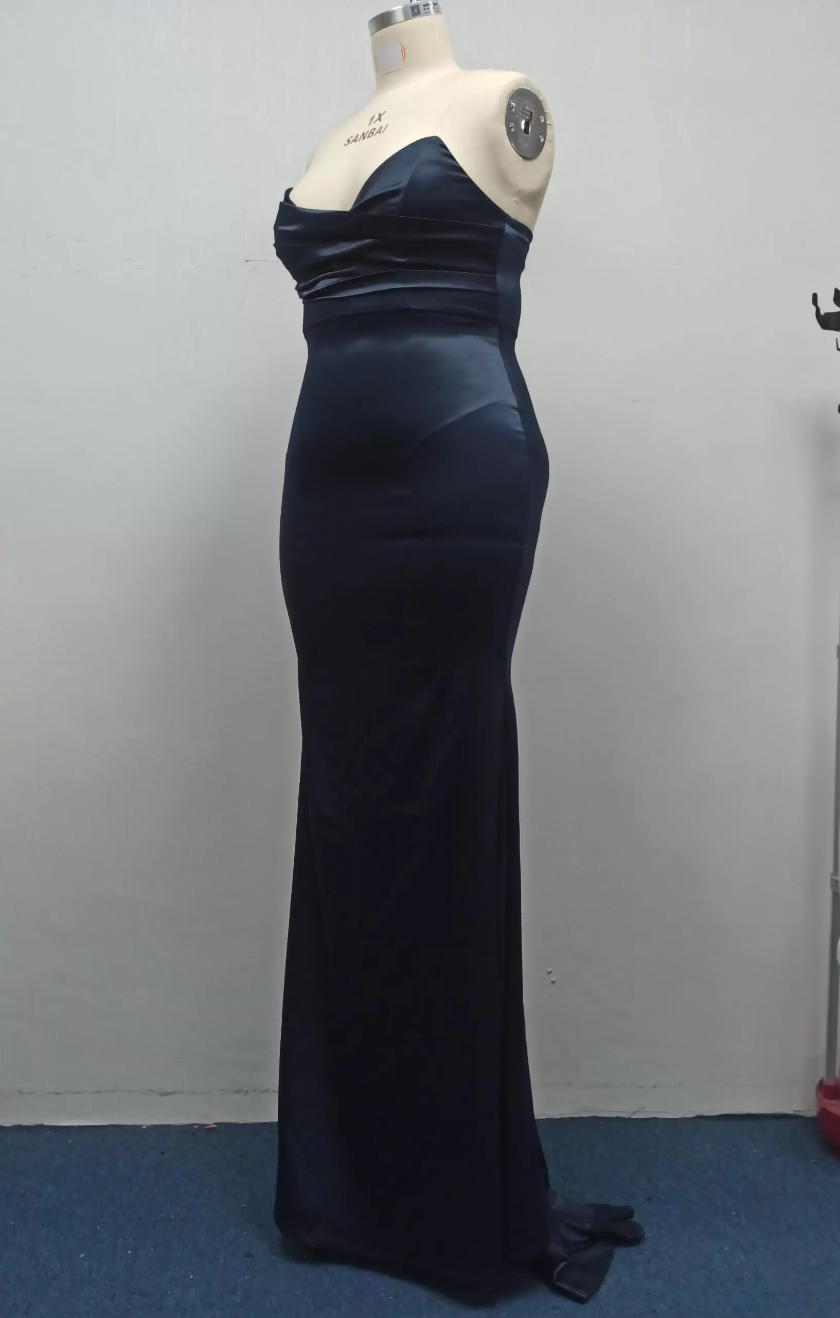 Strapless Elegant Navy Blue Mermaid Evening Gown​​ Women