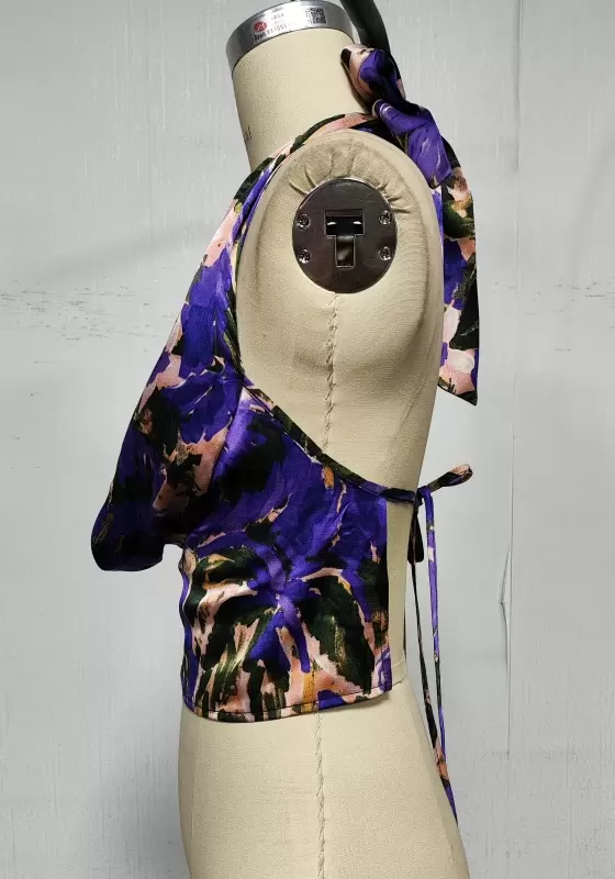 Women&rsquo;s Halter Neck Deep V Floral Crop Top | Vacation & Party Wear, Backless Slimming Blouse